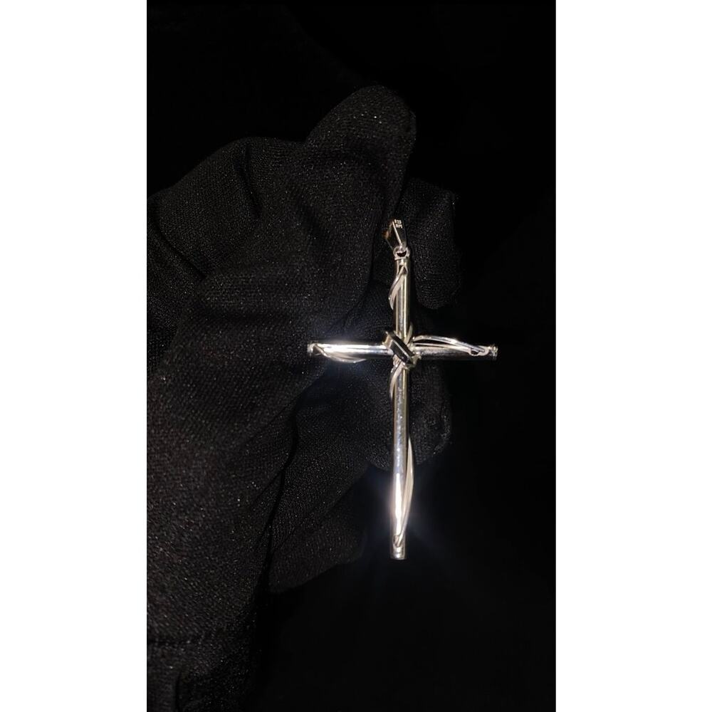 S925 4.6G ENTWINED CROSS PENDANT